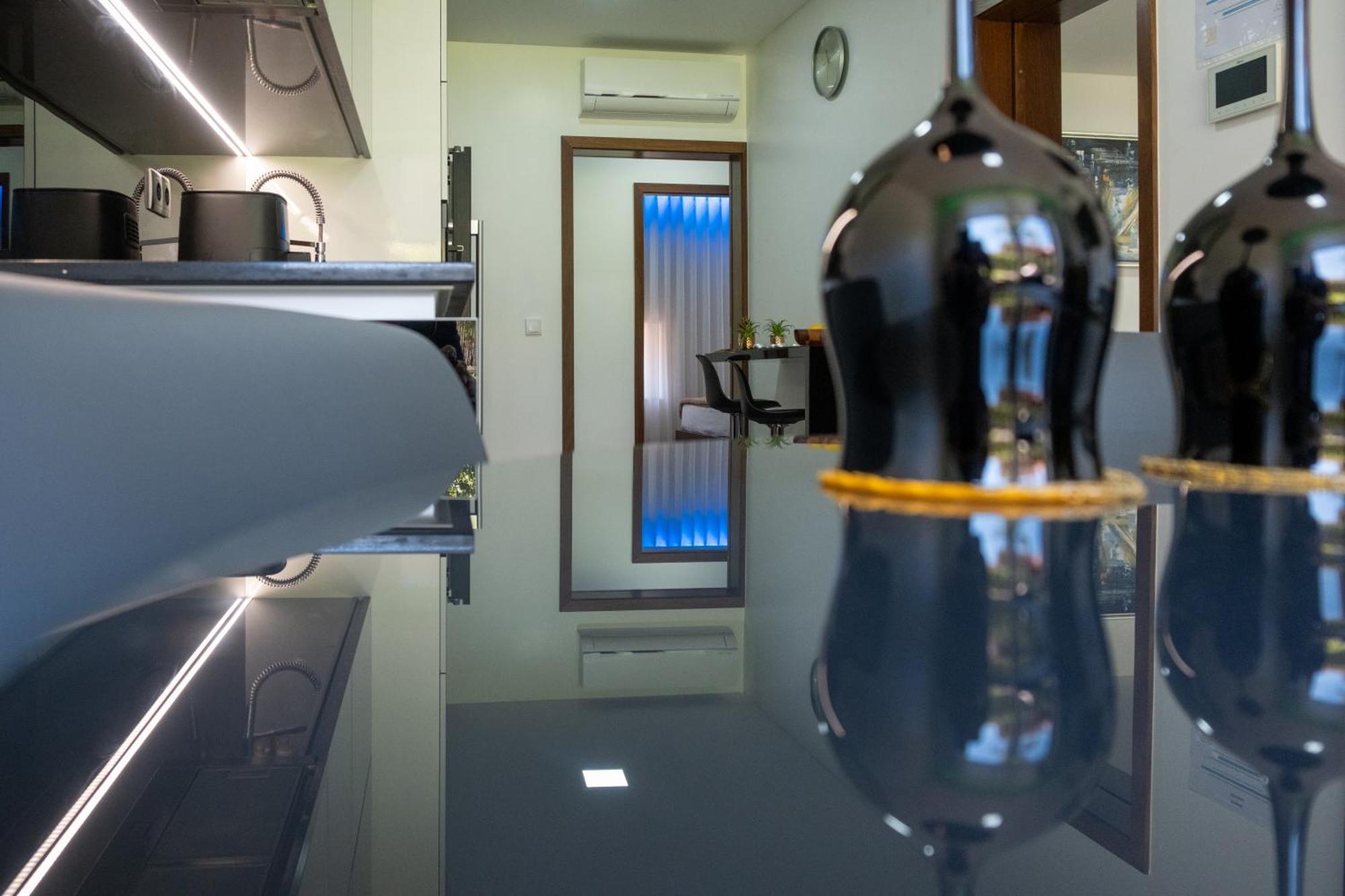 Deluxe Villa Home, Peace & Spa فيلا دو كوندي المظهر الخارجي الصورة