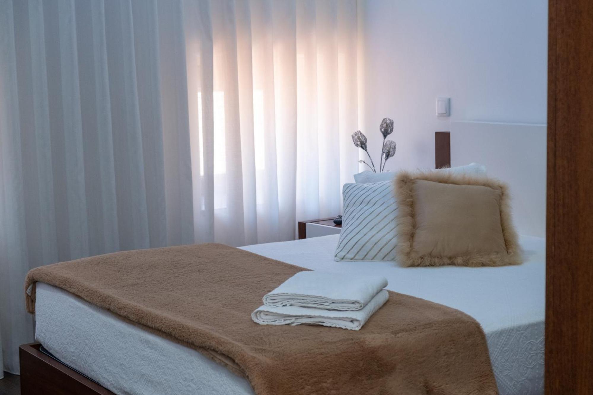 Deluxe Villa Home, Peace & Spa فيلا دو كوندي المظهر الخارجي الصورة