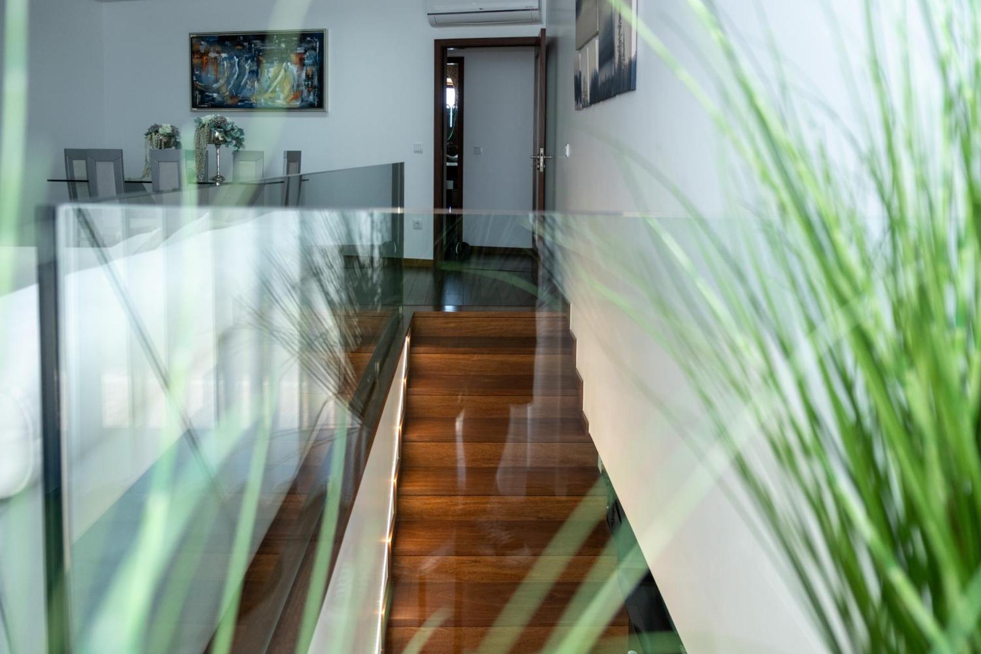 Deluxe Villa Home, Peace & Spa فيلا دو كوندي المظهر الخارجي الصورة